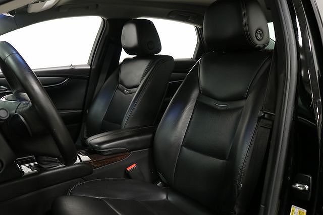 2016 Cadillac XTS Standard image 13