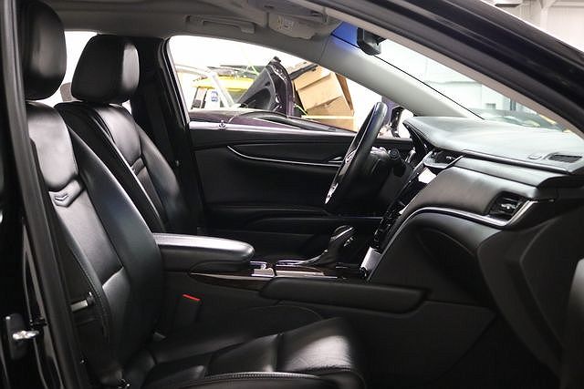 2016 Cadillac XTS Standard image 24