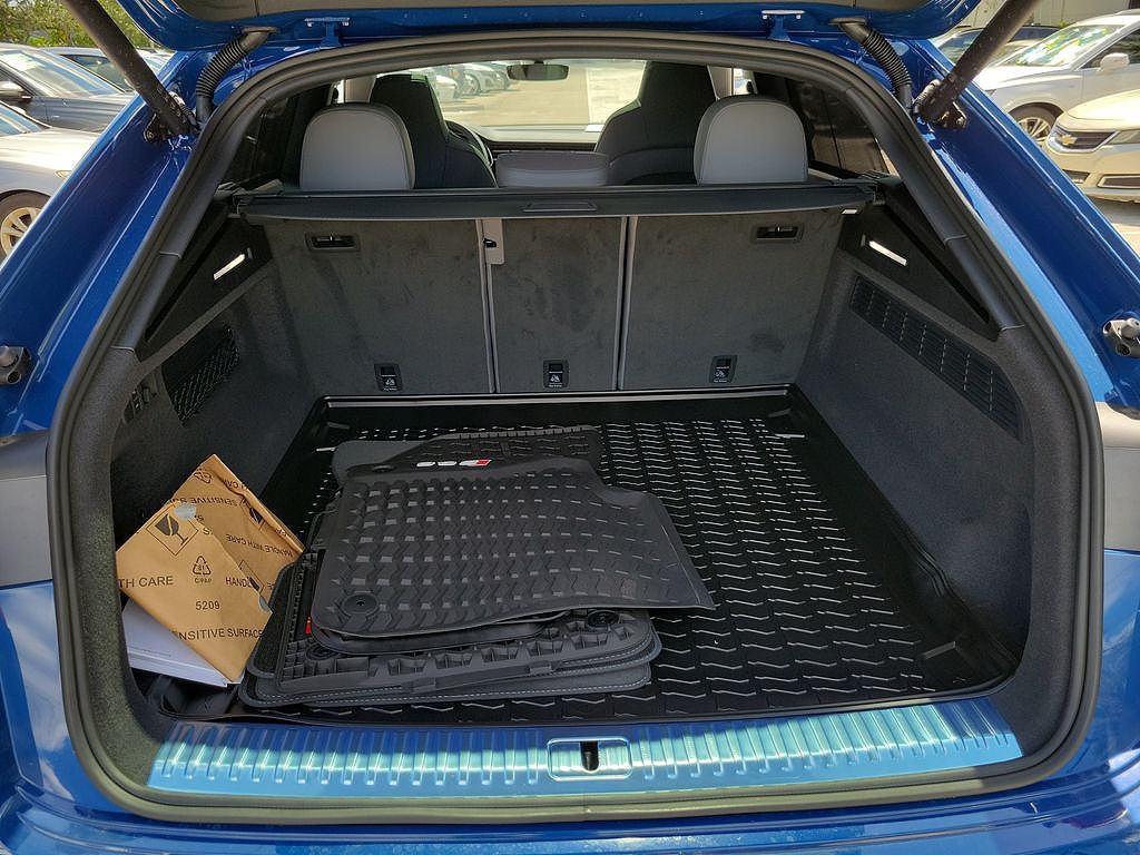 2026 Audi SQ8