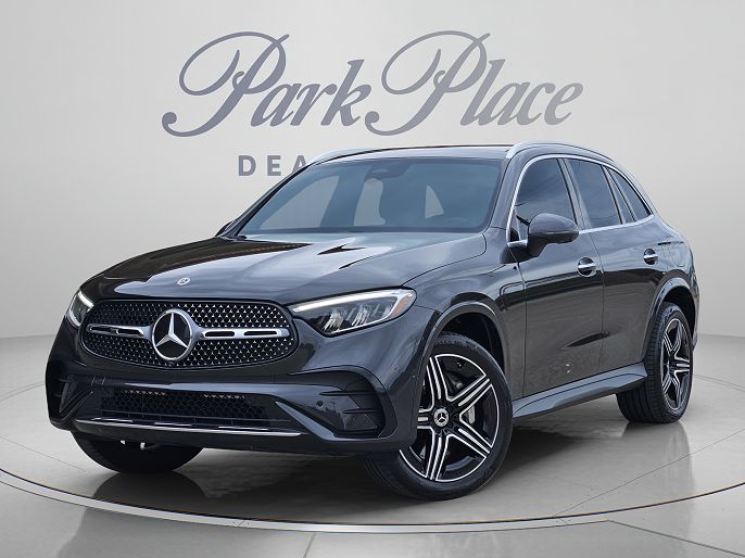 2025 Mercedes-Benz GLC