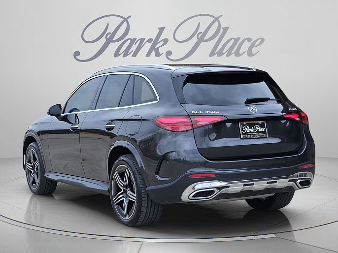 2025 Mercedes-Benz GLC