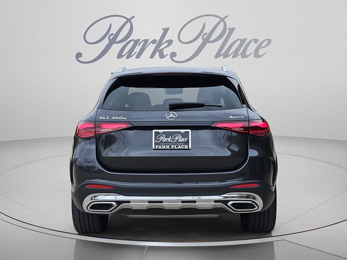 2025 Mercedes-Benz GLC