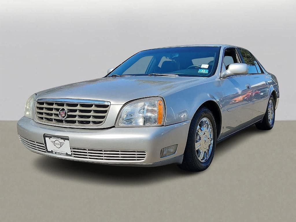 2004 Cadillac DeVille Base image 0