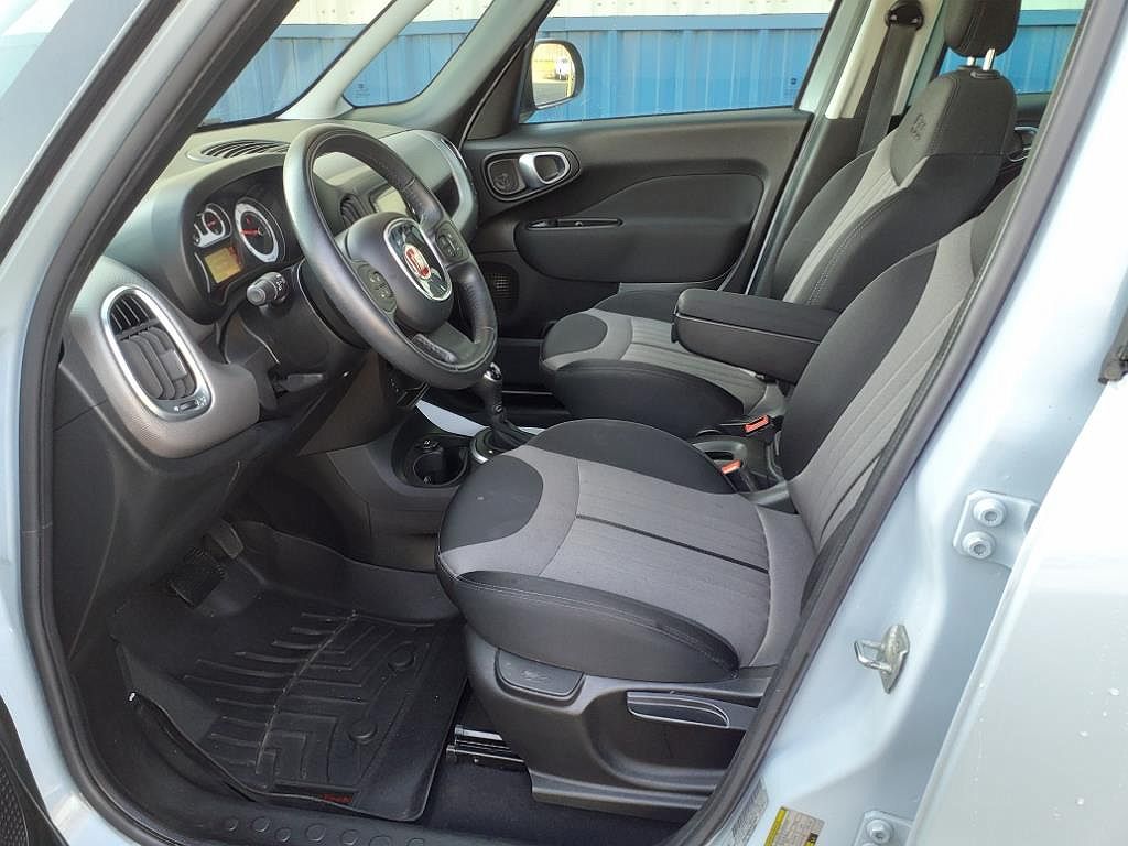 2015 Fiat 500L Easy image 5