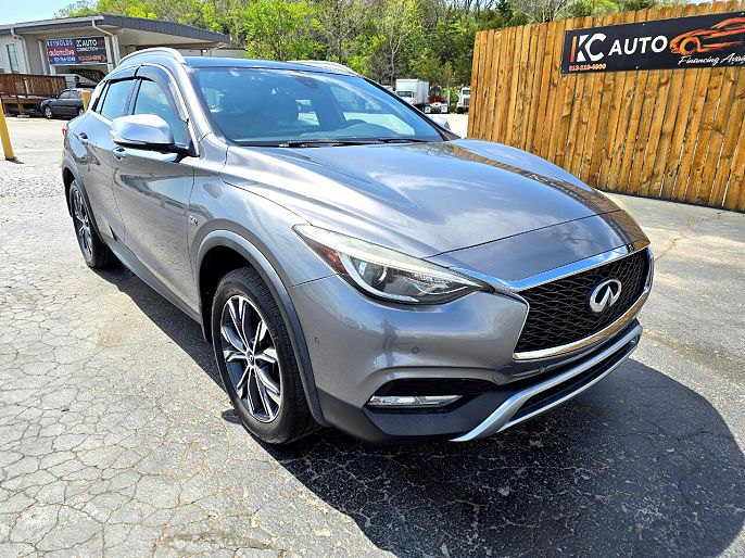 2017 Infiniti QX30