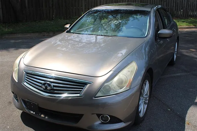 2012 Infiniti G37