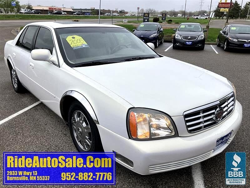 2005 Cadillac DeVille null image 2