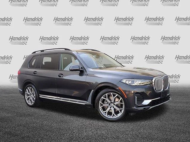 2022 BMW X7