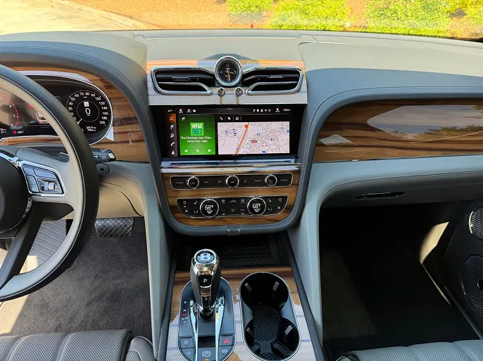 2025 Bentley Bentayga