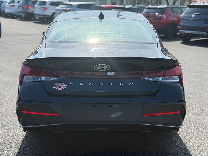 2025 Hyundai Elantra