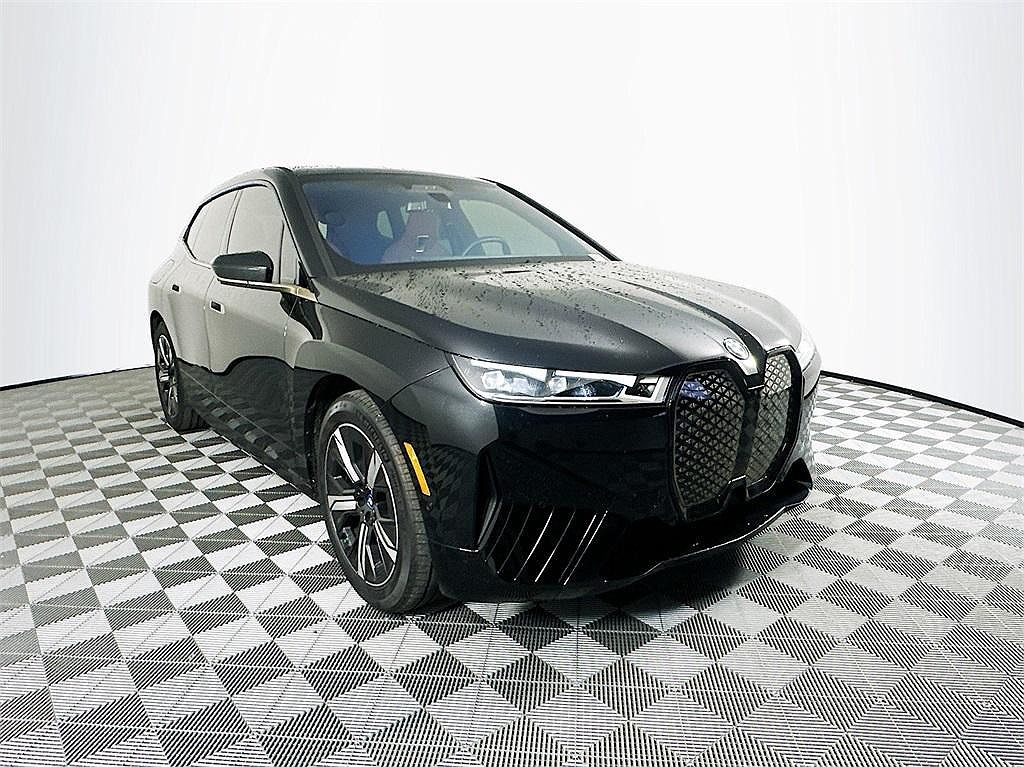 2023 BMW iX M60 image 0