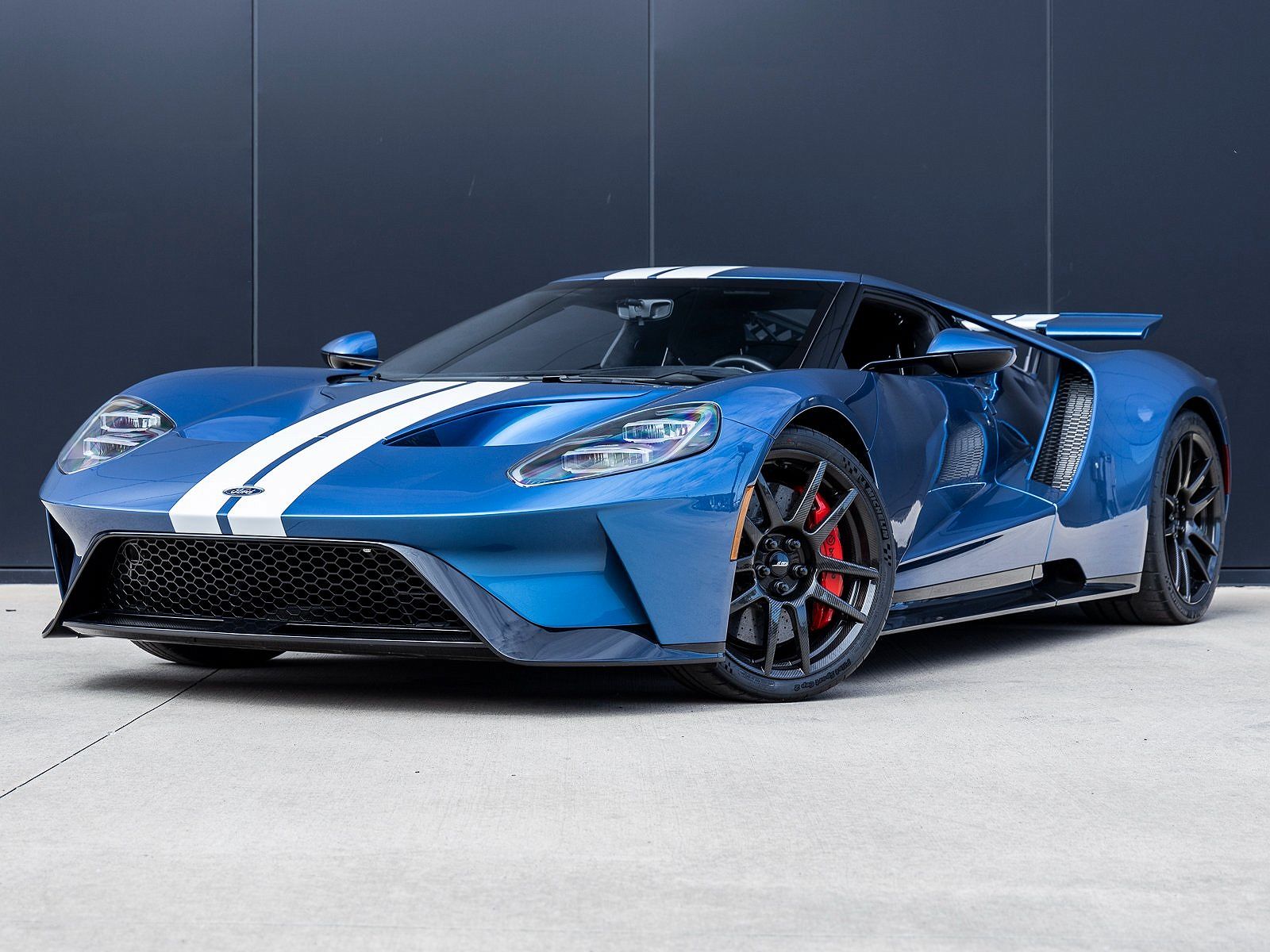 2020 Ford GT null image 0