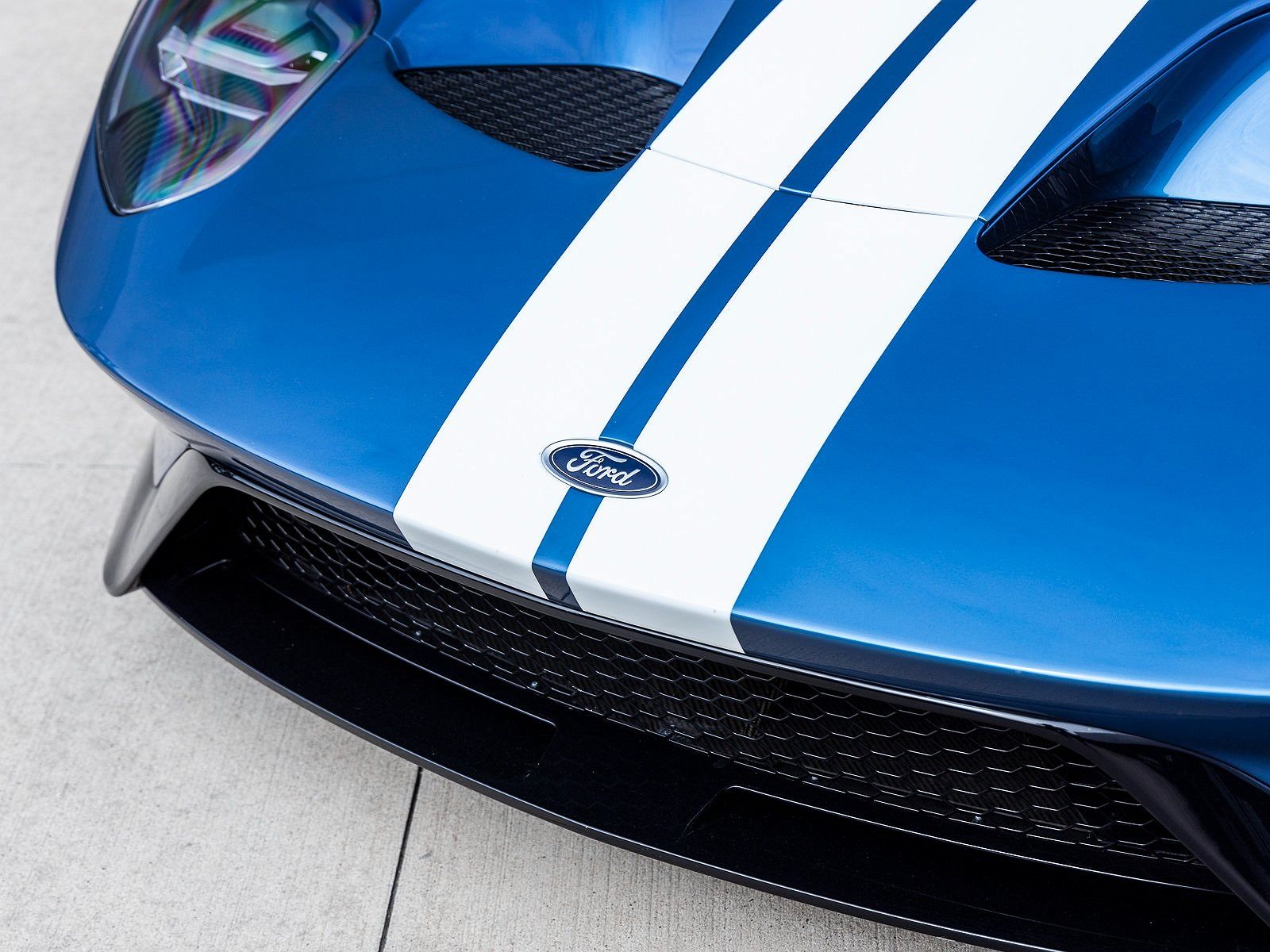 2020 Ford GT null image 24
