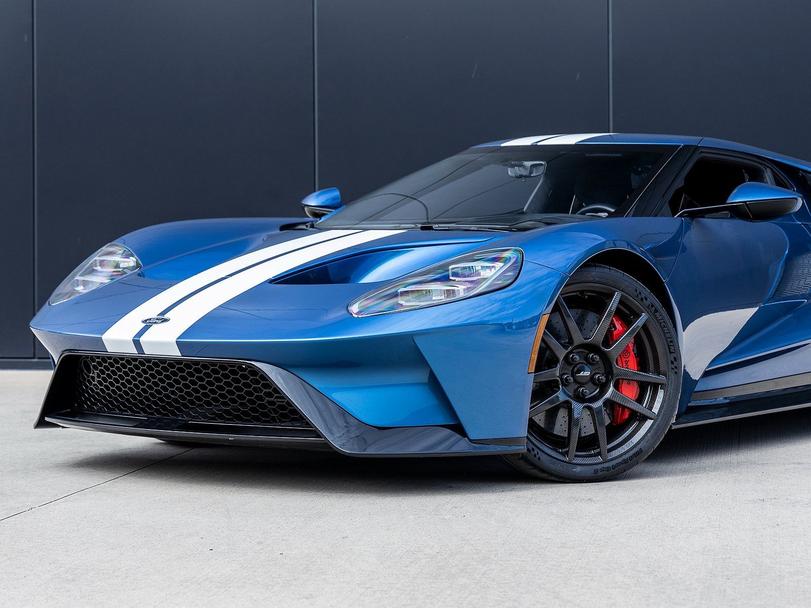 2020 Ford GT null image 3