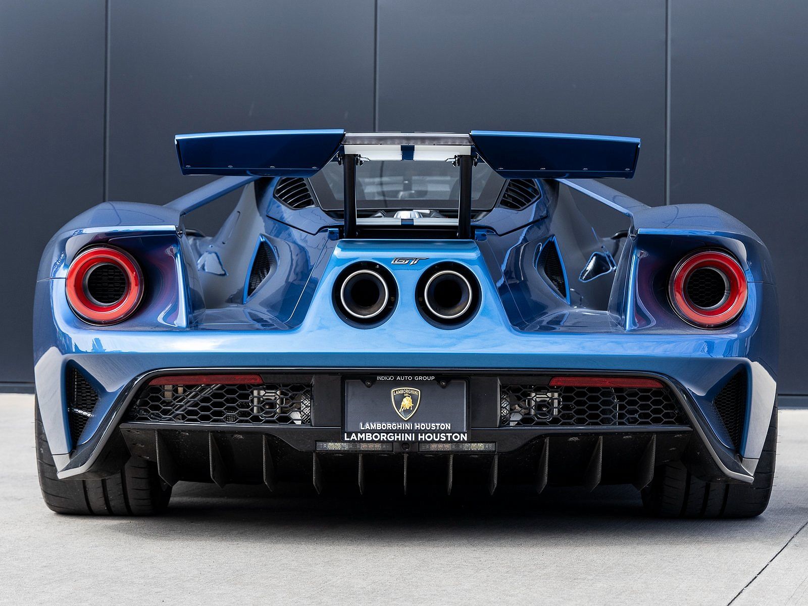 2020 Ford GT null image 8