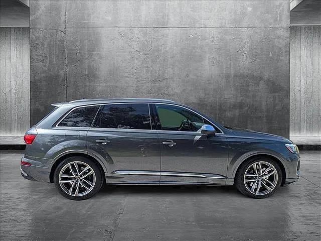 2025 Audi SQ7