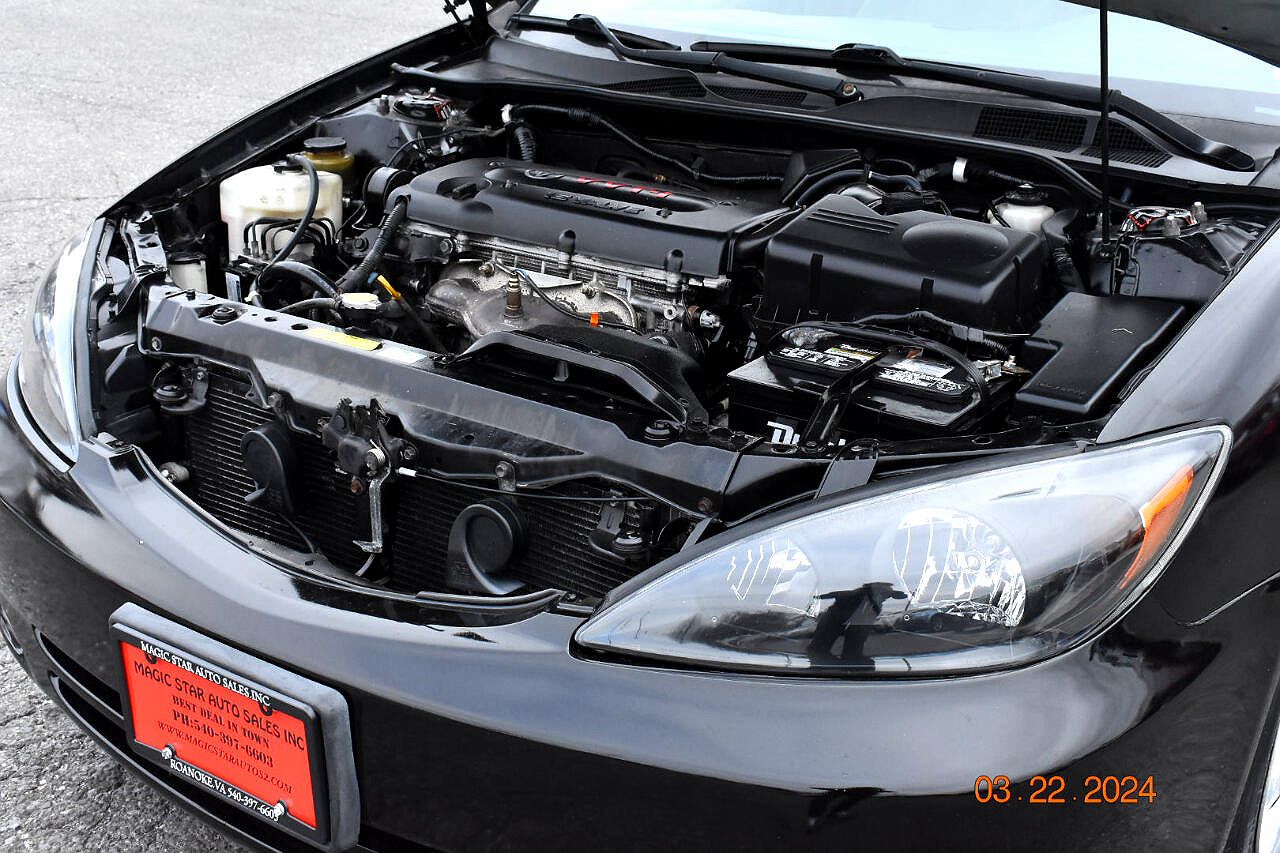 2004 Toyota Camry XLE image 21