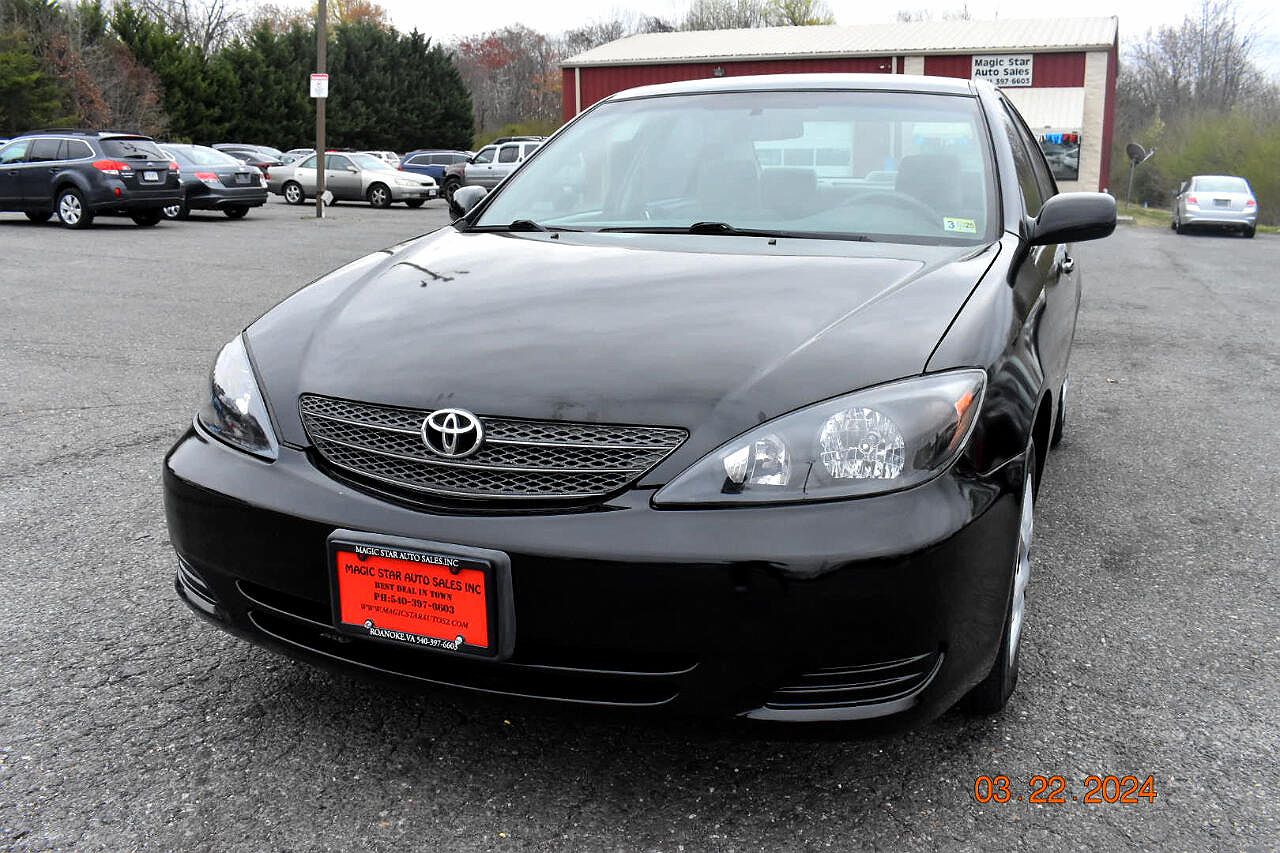 2004 Toyota Camry XLE image 31