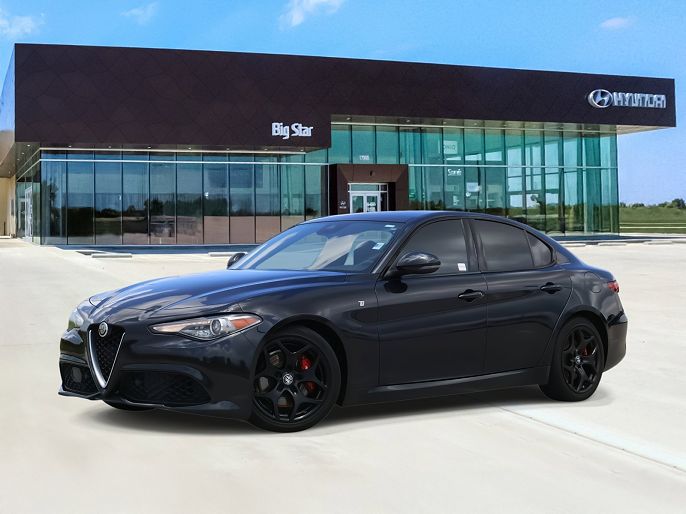 2022 Alfa Romeo Giulia