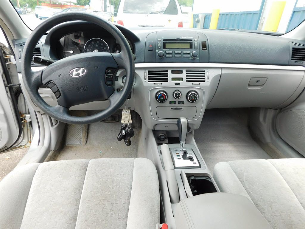 2007 Hyundai Sonata GLS image 6