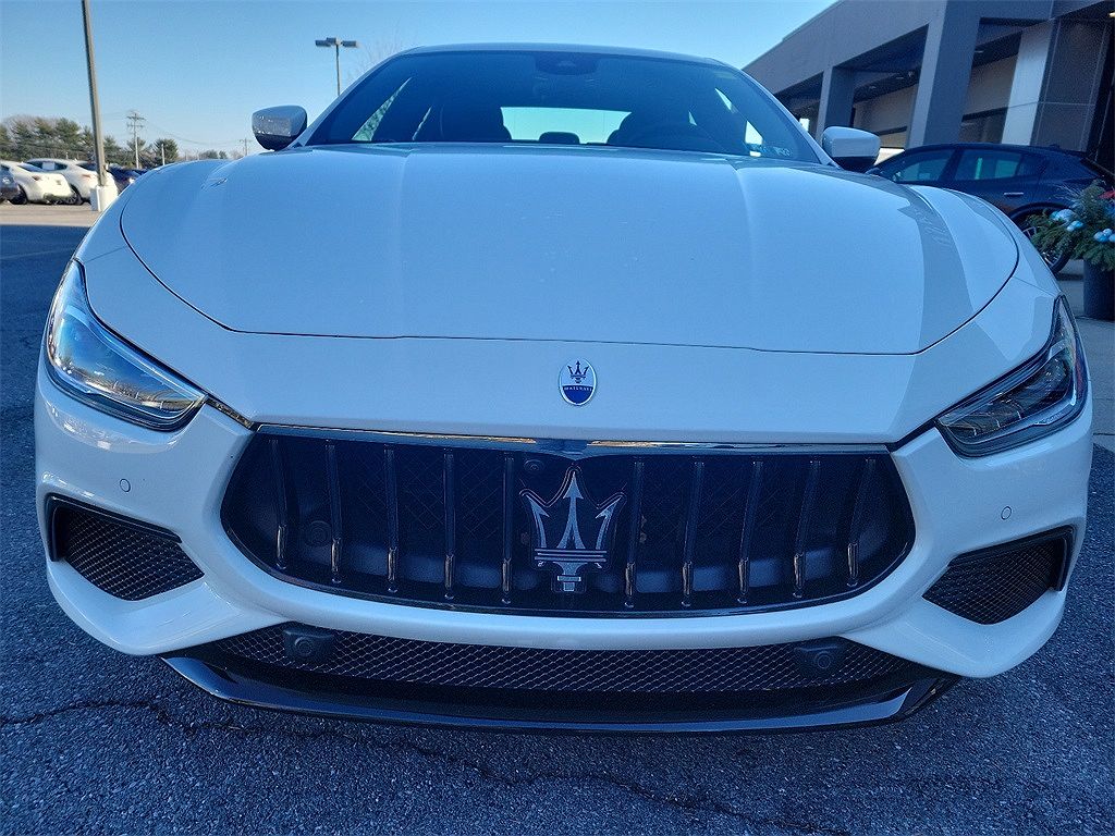 2023 Maserati Ghibli Modena Q4 image 2