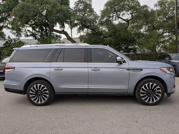2024 Lincoln Navigator L