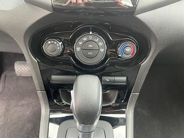 2019 Ford Fiesta SE image 14