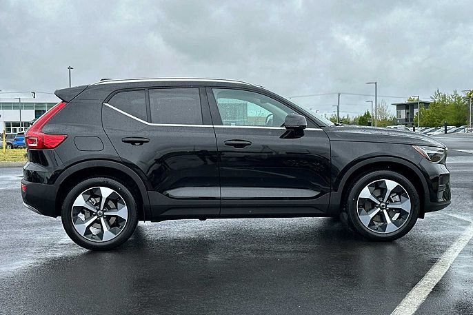 2024 Volvo XC40