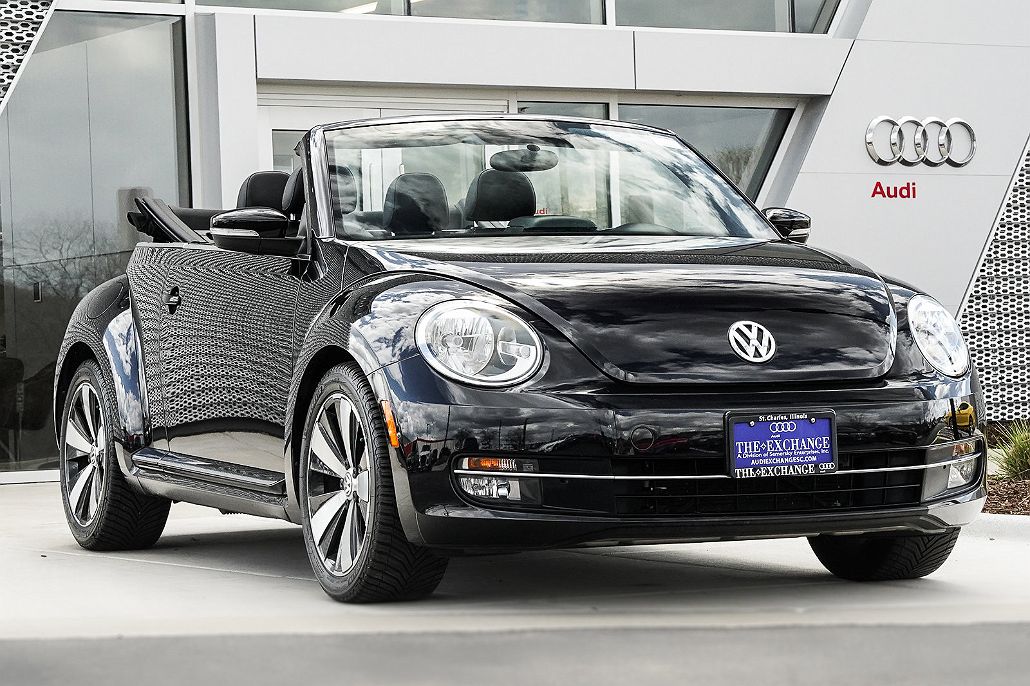 2013 Volkswagen Beetle 60s Edition image 0