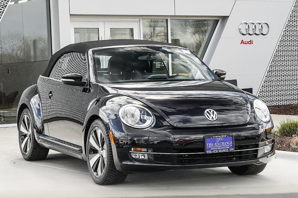 2013 Volkswagen Beetle 60s Edition image 3