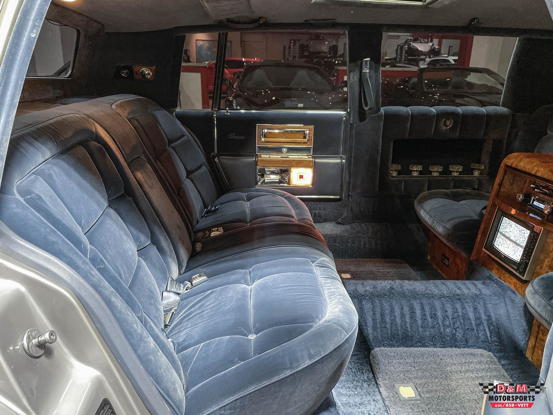 1983 Cadillac Fleetwood Brougham image 30