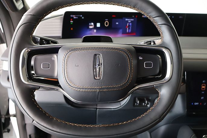 2026 Lincoln Navigator L