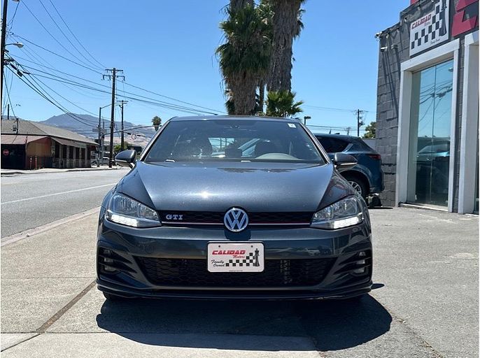 2018 Volkswagen Golf