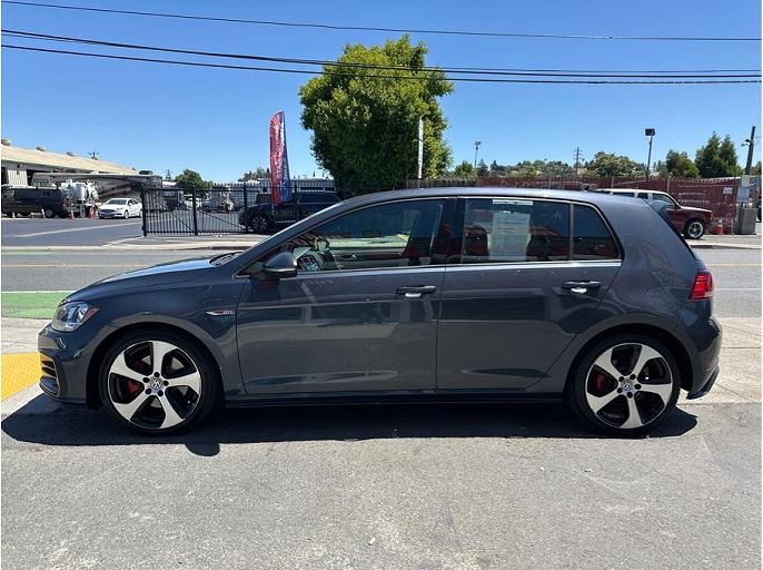 2018 Volkswagen Golf