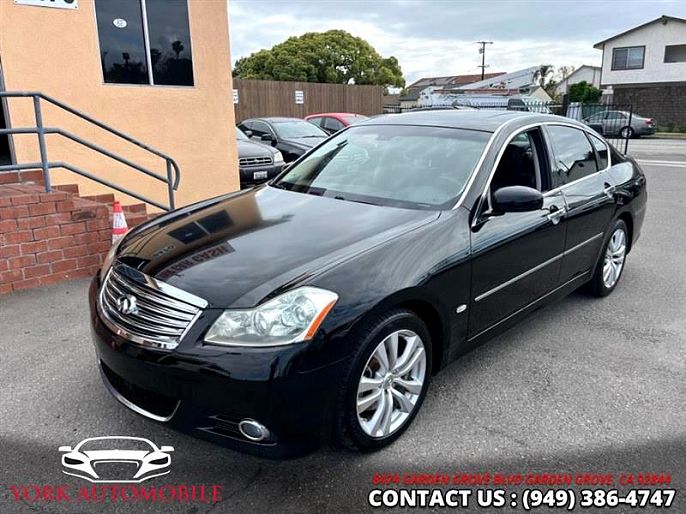 2010 Infiniti M35