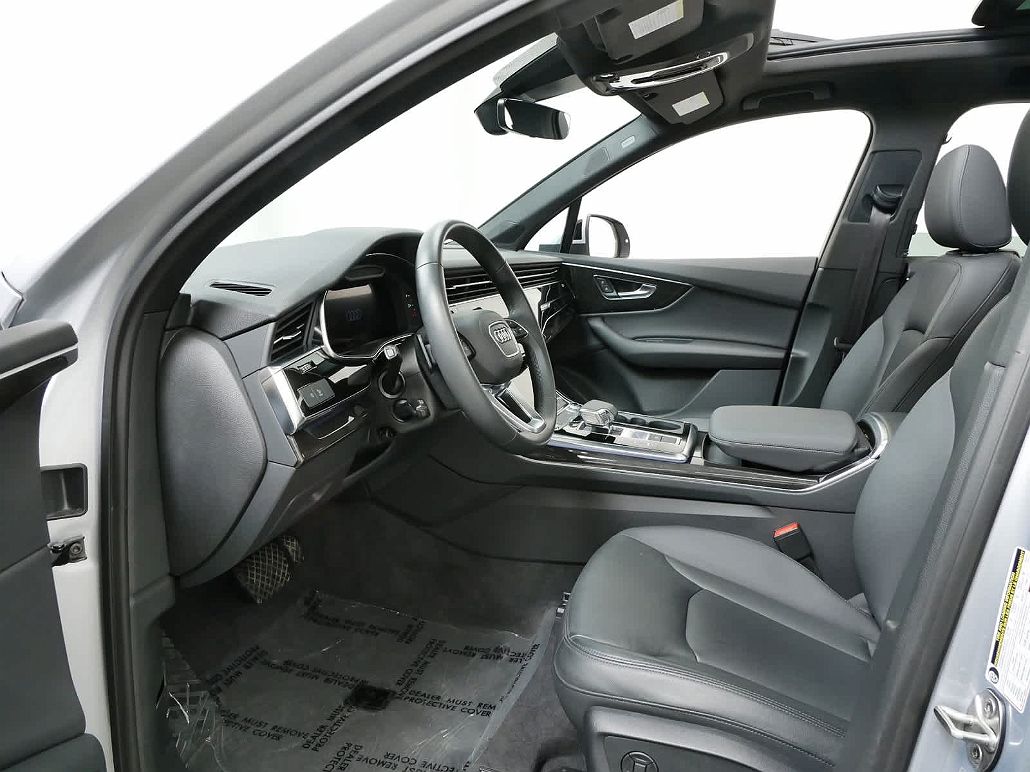 2021 Audi Q7 Premium Plus image 1