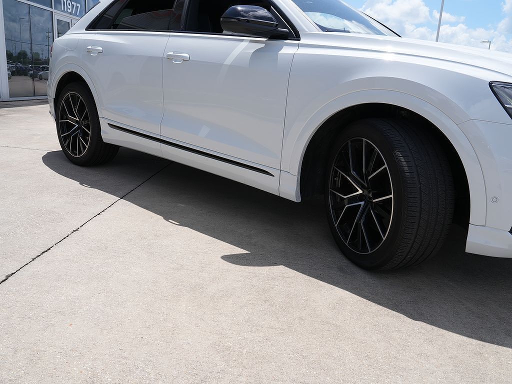 2023 Audi SQ8