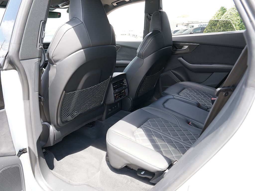 2023 Audi SQ8