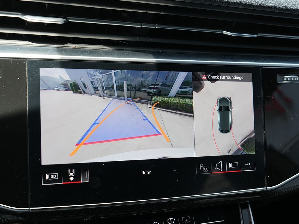 2023 Audi SQ8
