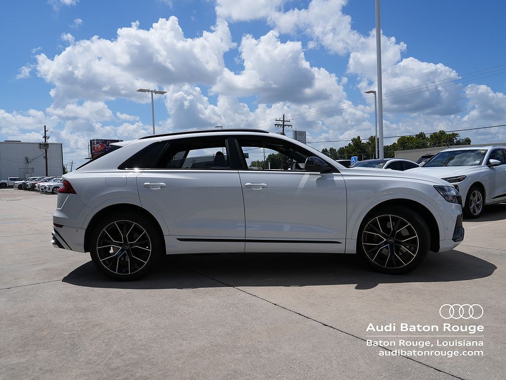 2023 Audi SQ8