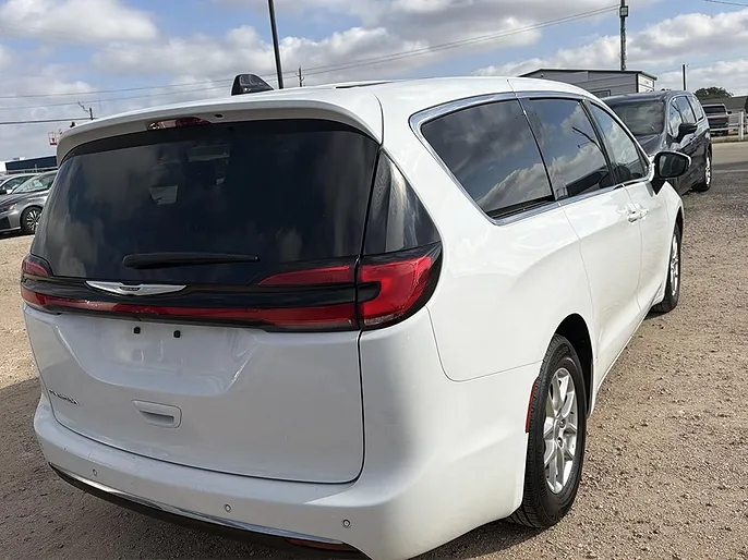2023 Chrysler Pacifica