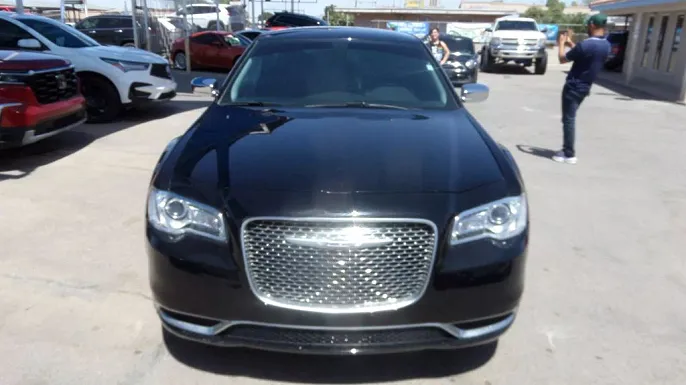 2021 Chrysler 300