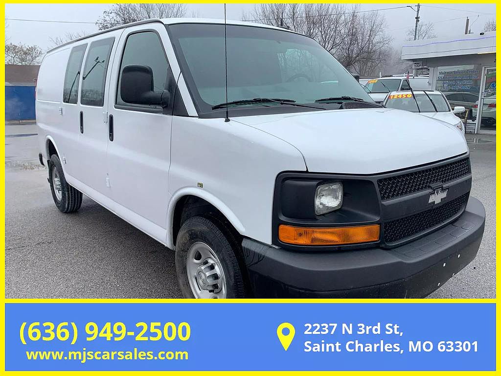 2015 Chevrolet Express 2500 image 3
