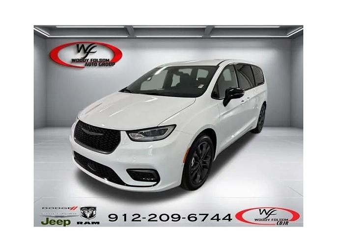2026 Chrysler Pacifica