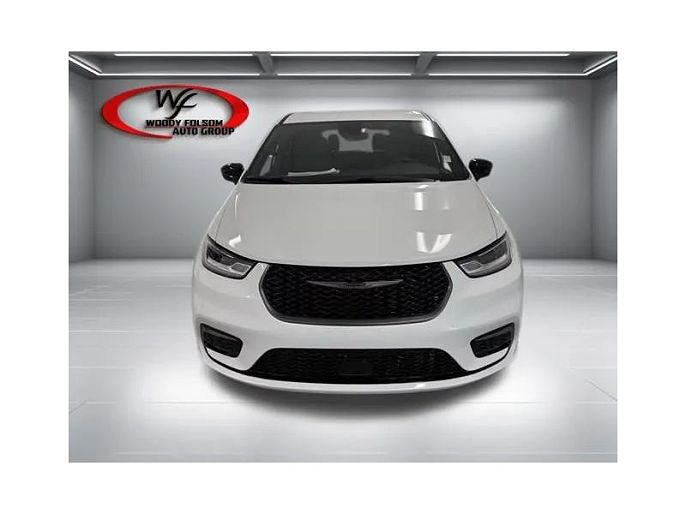 2026 Chrysler Pacifica