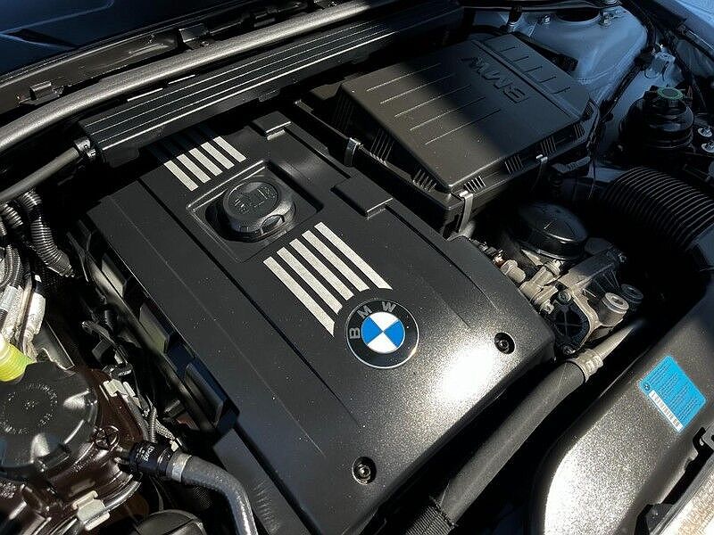 2009 BMW 3 Series 335i image 44