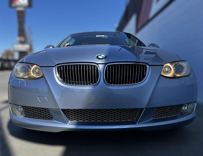2009 BMW 3 Series 335i image 6