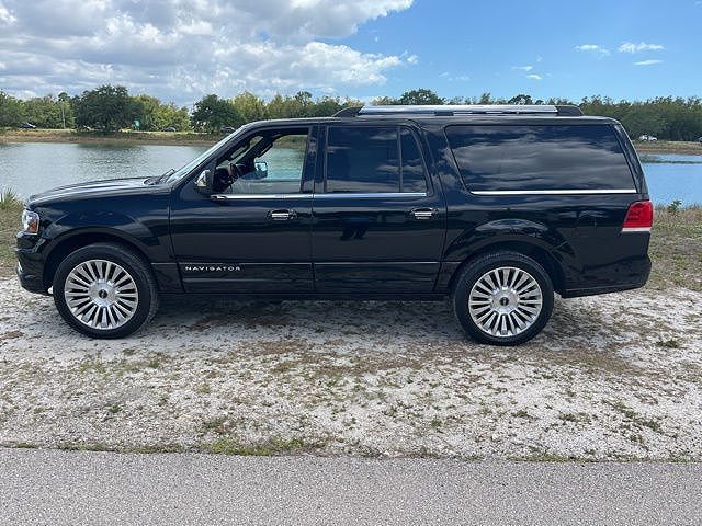 2017 Lincoln Navigator L