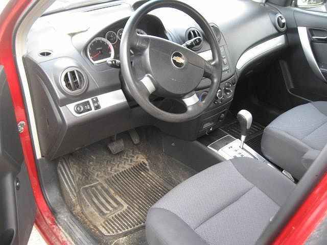 2010 Chevrolet Aveo LS image 9