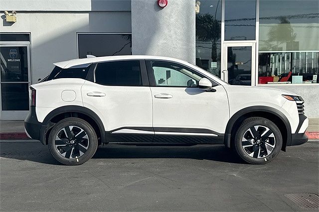2025 Nissan Kicks